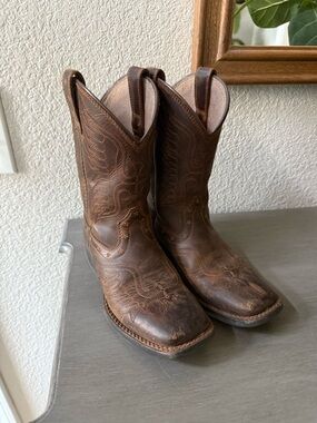 Ariat little kids Brown Leather Western Cowboy Boots size 13